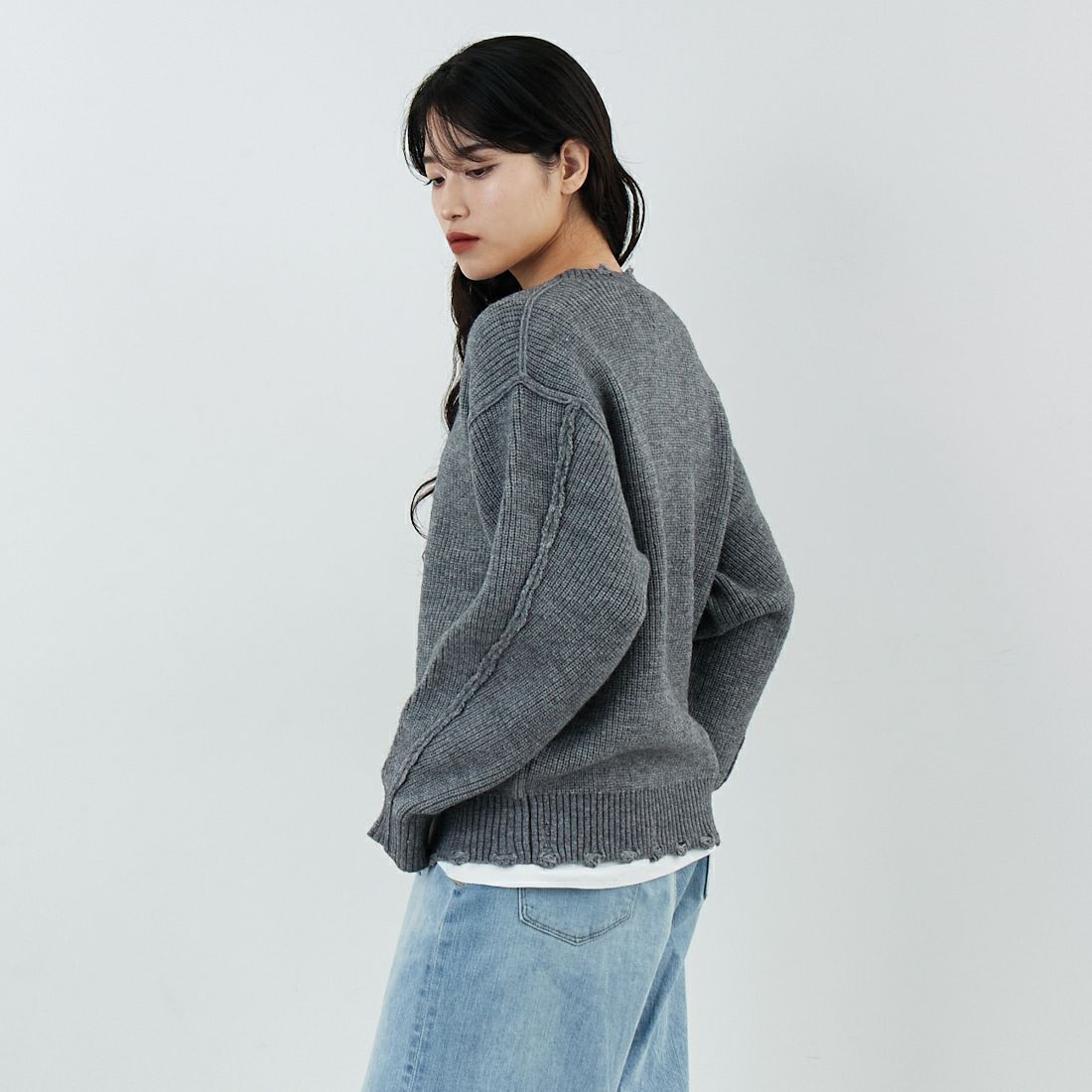 SLICK [スリック] マイクロヤーン クルーネックダメージニット [5151066] 801 H.GRAY &&モデル身長：162cm 着用サイズ：0&&