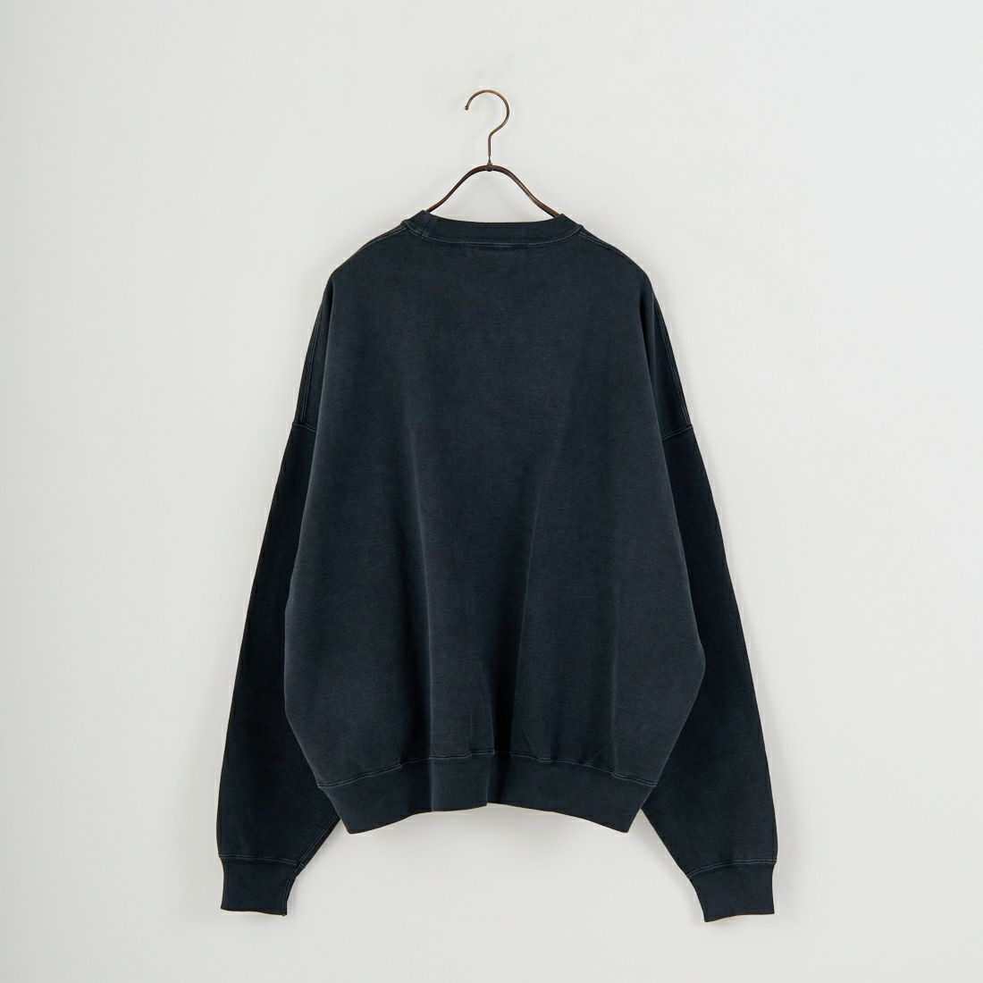 【1回のみ使用】レミレリーフ　CREW NECK SWEAT 1回のみ使用】レミレリーフ CREW NECK SWEAT 1回のみ使用