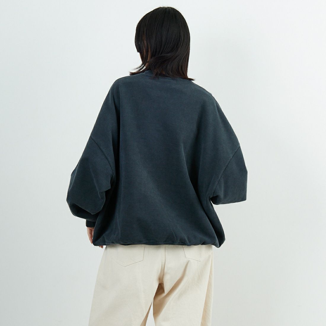 REMI RELIEF [レミレリーフ] 別注 SP加工 ダメージクルーネックスウェット [RN29373268-JF] BLACK &&モデル身長：162cm 着用サイズ：M&&