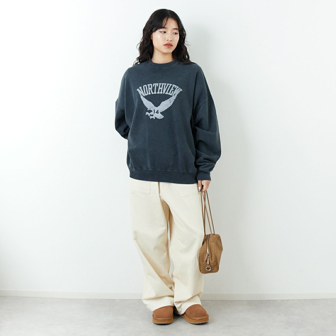 REMI RELIEF [レミレリーフ] 別注 SP加工 ダメージクルーネックスウェット [RN29373269-JF] BLACK &&モデル身長：162cm 着用サイズ：M&&