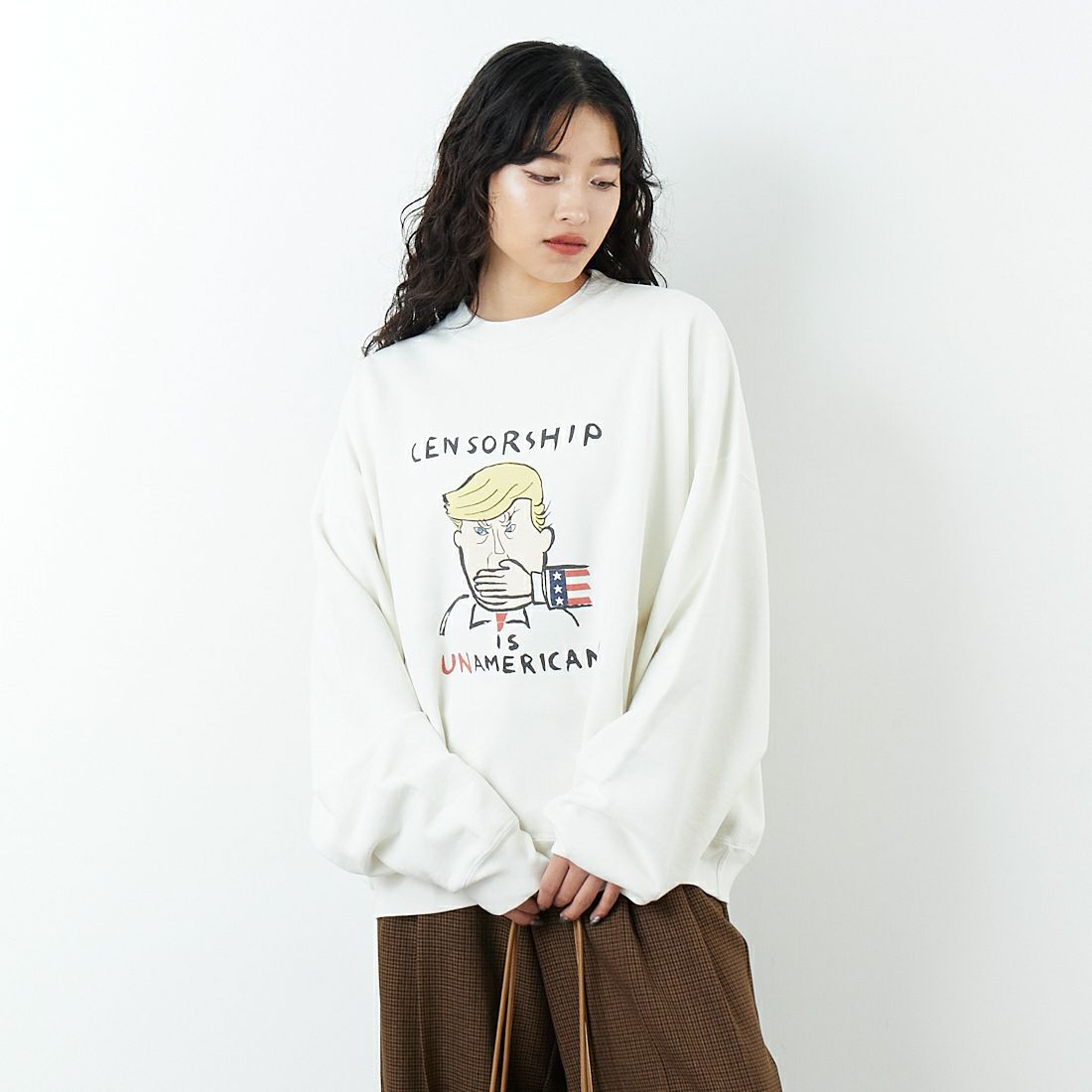 REMI RELIEF [レミレリーフ] 別注 SP加工 ダメージクルーネックスウェット [RN29373274-JF] OFF &&モデル身長：162cm 着用サイズ：M&&