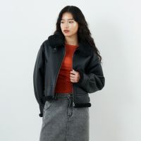 700 BLACK&&モデル身長：162cm 着用サイズ：0&&