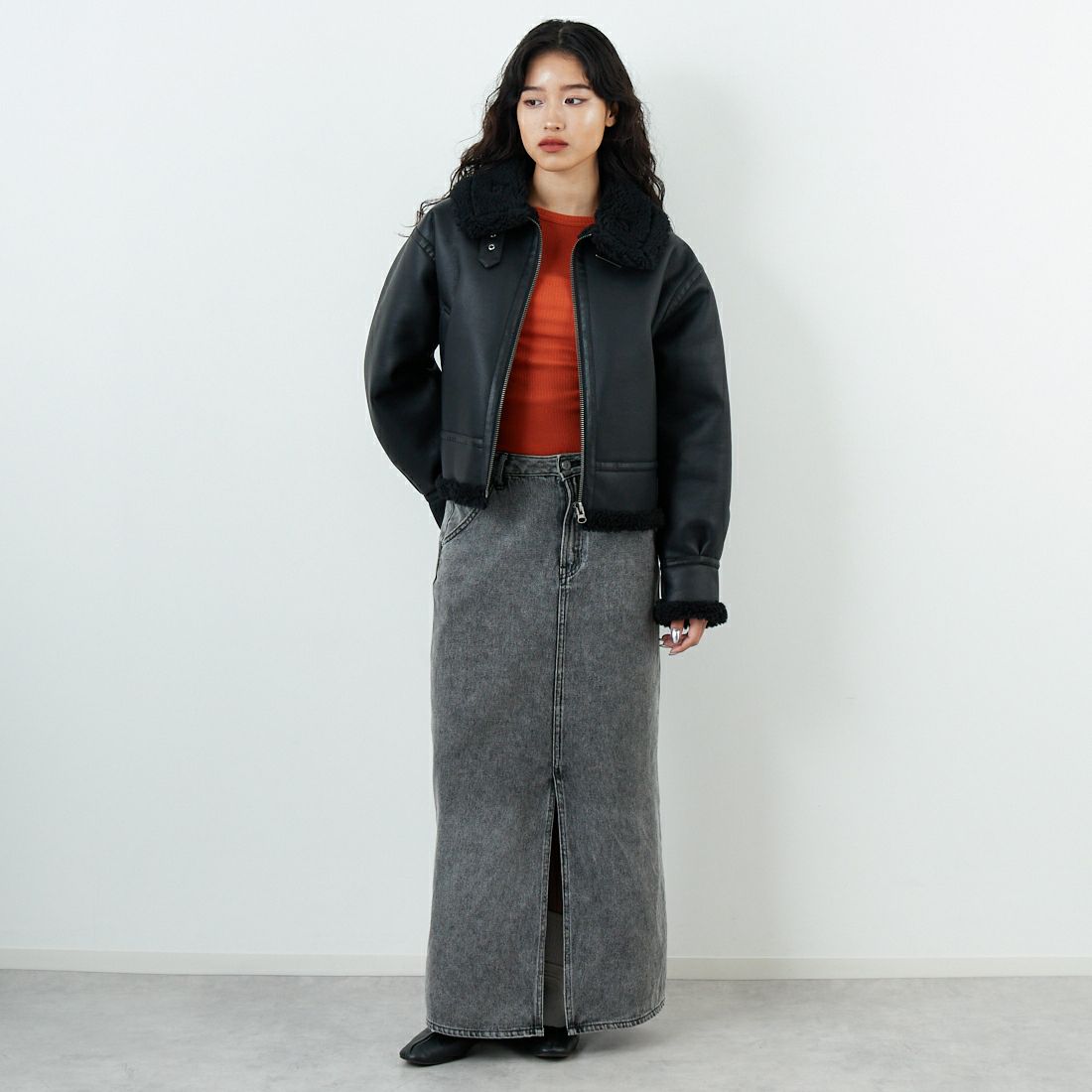 SLICK [スリック] シンセティックレザームートンB-3ジャケット [5111064] 700 BLACK &&モデル身長：162cm 着用サイズ：0&&