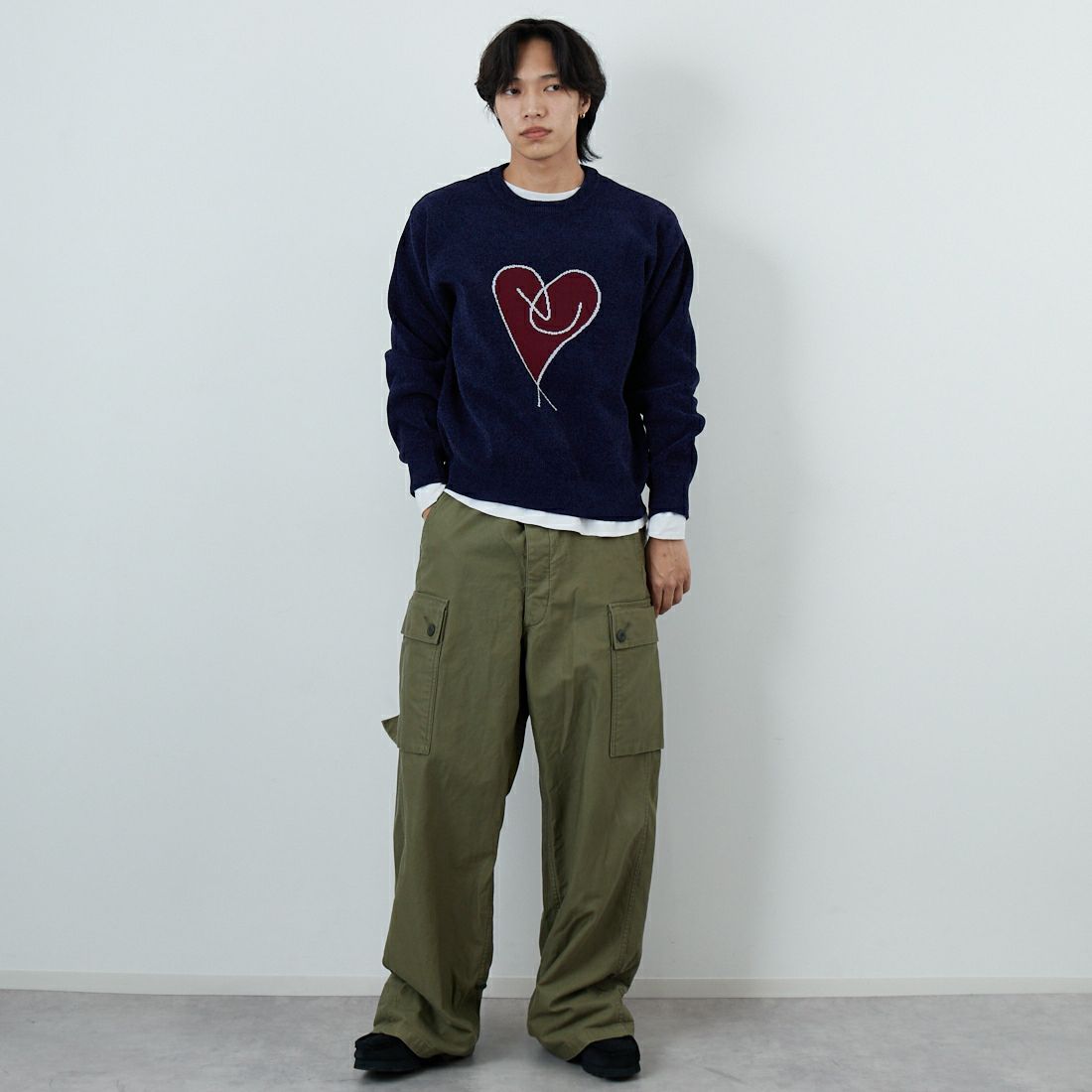 33Degrees [サーティスリーディグリーズ] グラフィックモールクルーネックニット [ND-25755017] 92 NAVY &&モデル身長：179cm 着用サイズ：M&&