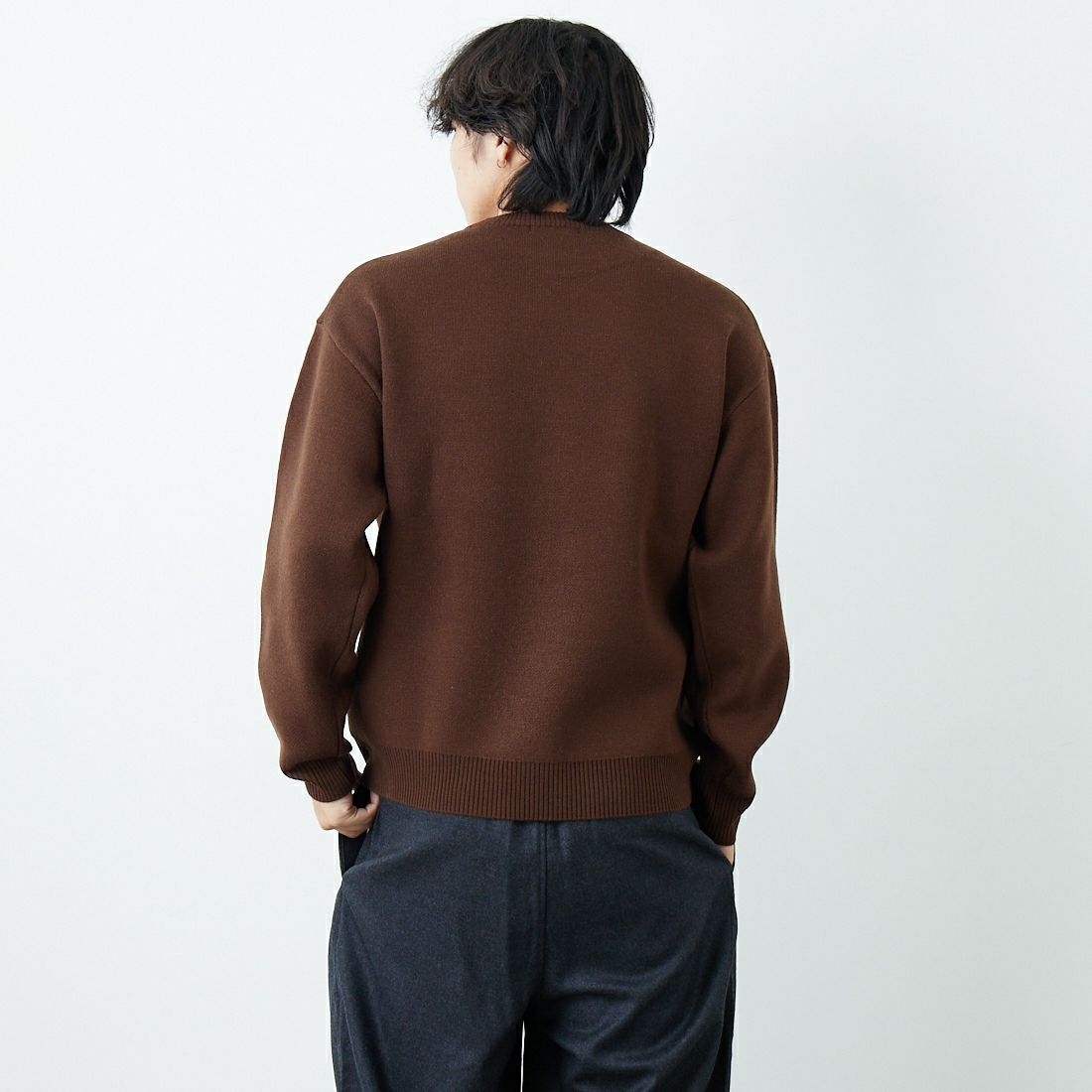 Noir Fabrik [ヌワールファブリック] 人物像柄ダブルジャガードニット [NF-254-097] B BRN/BEG &&モデル身長：179cm 着用サイズ：M&&