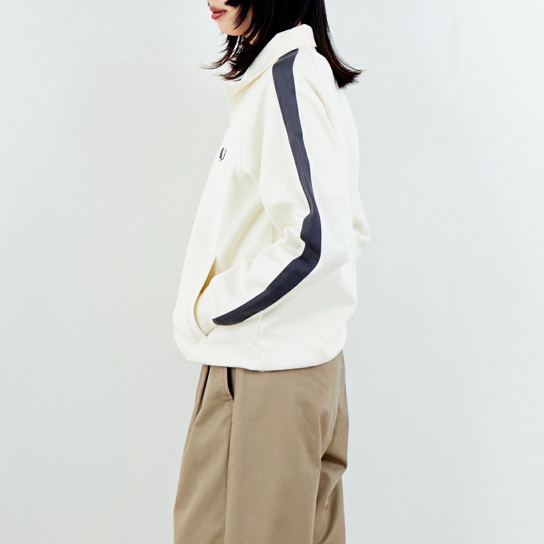 FRED PERRY [フレッドペリー] 別注 配色ライン トラックジャケット [FPM-25A-029JF] ECRU/ANCHO