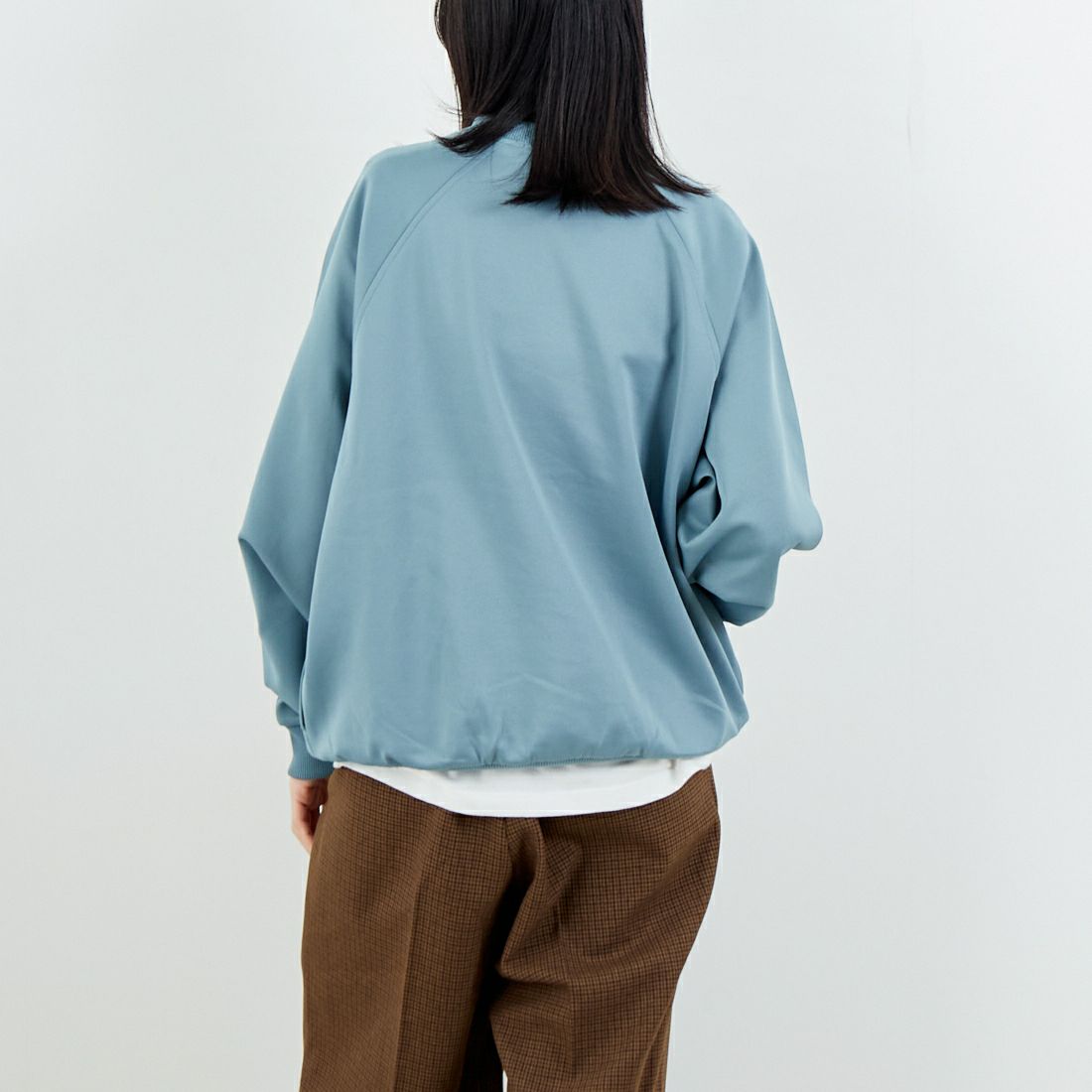 FRED PERRY [フレッドペリー] 別注 トラック クルーネックプルオーバー [FPM-25A-030JF] STOCKPORTB &&モデル身長：162cm 着用サイズ：S&&