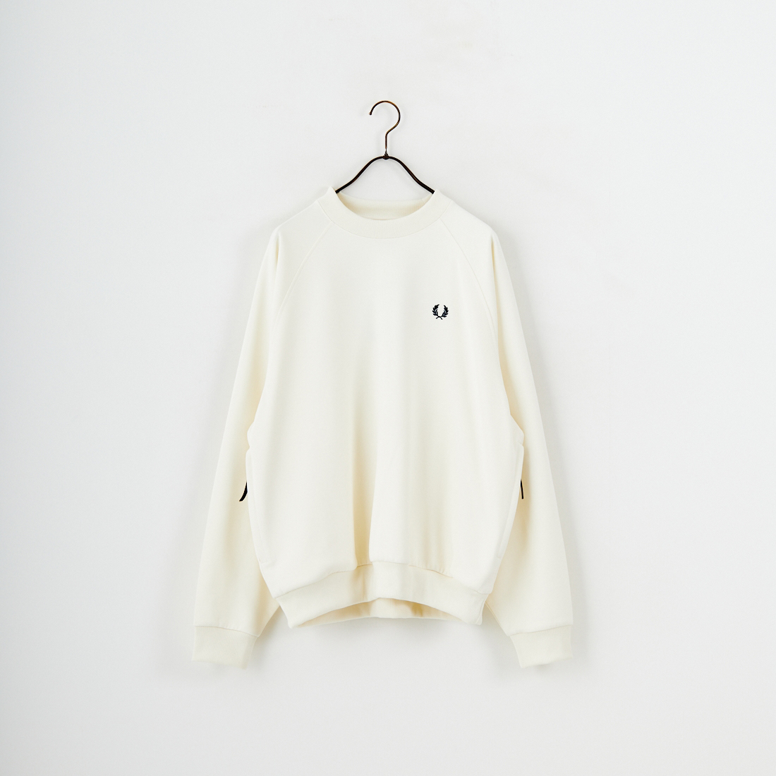 FRED PERRY [フレッドペリー] 別注 トラック クルーネックプルオーバー [FPM-25A-030JF] ECRU/ANCHO