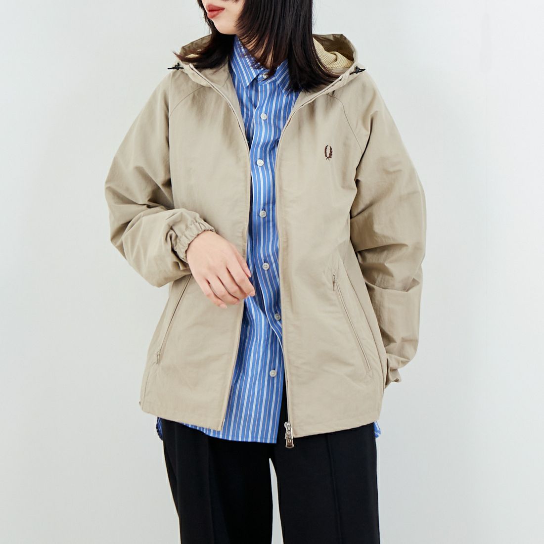 FRED PERRY [フレッドペリー] 別注 フード刺繍 ナイロンシェルジャケット [FPM-25A-031JF] WARM OAT/B