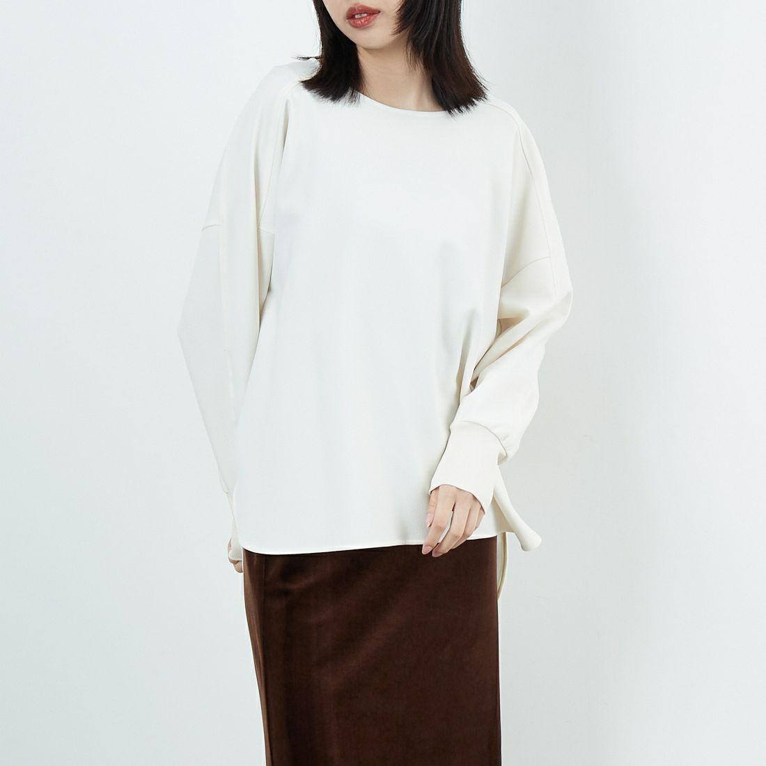 Dignitecollier ディニテコリエ　袖リブプルオーバー　オフホワイト DIGNITE COLLIER [ディニテコリエ] ツイル袖リブプルオーバー