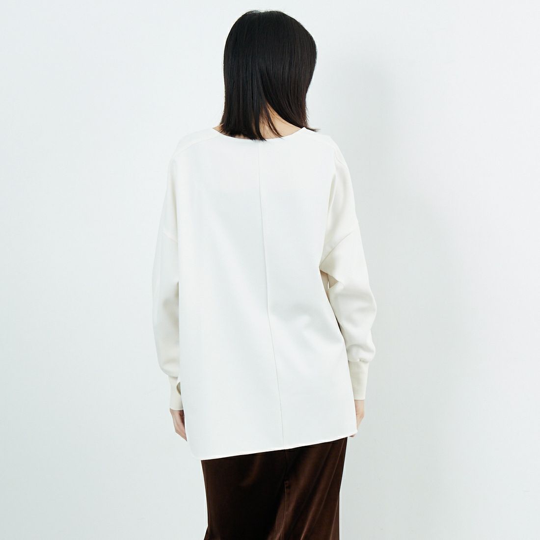 DIGNITE COLLIER [ディニテコリエ] ツイル袖リブプルオーバー [80256331] 031 ｵﾌﾎﾜｲﾄ &&モデル身長：162cm 着用サイズ：F&&