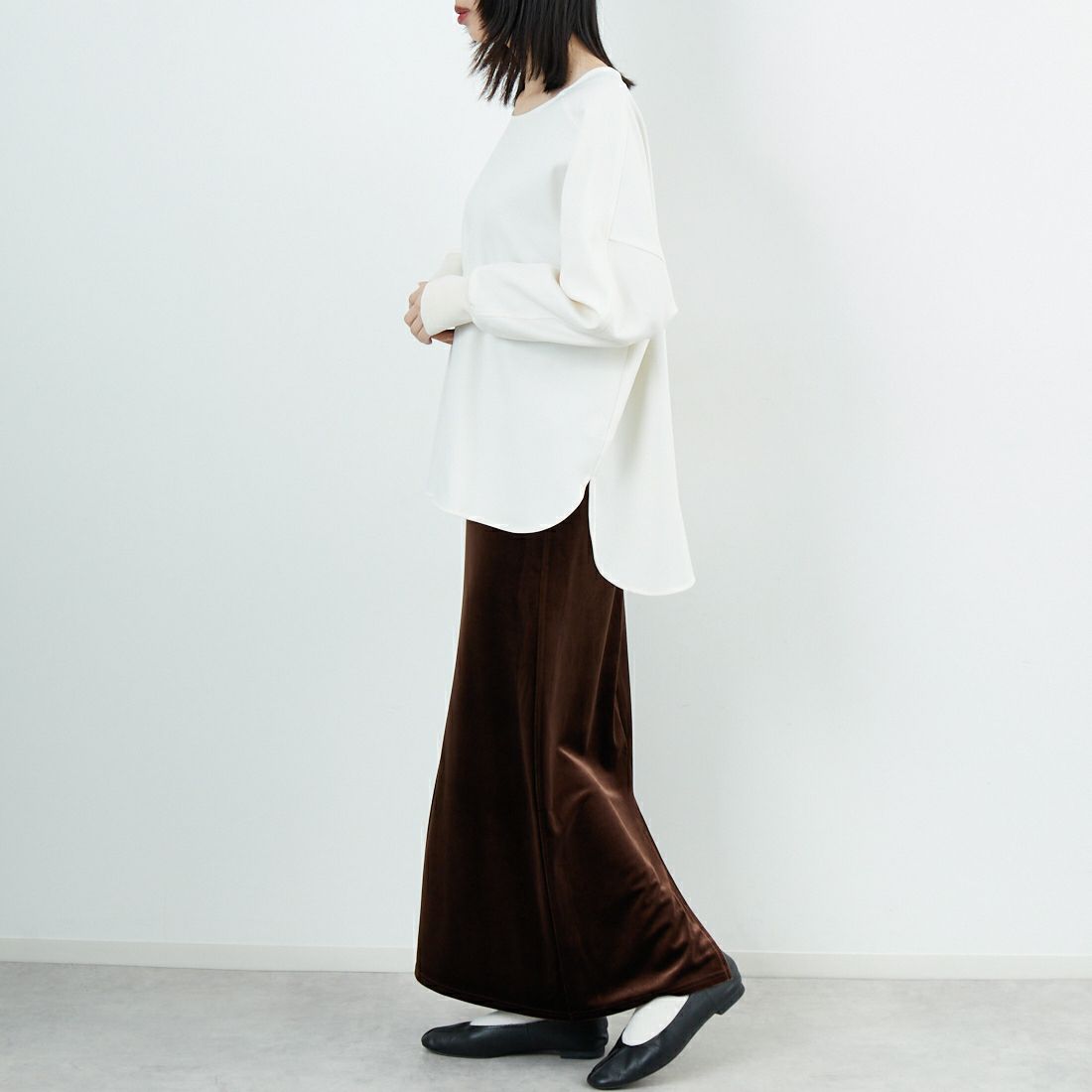 DIGNITE COLLIER [ディニテコリエ] ツイル袖リブプルオーバー [80256331] 031 ｵﾌﾎﾜｲﾄ &&モデル身長：162cm 着用サイズ：F&&