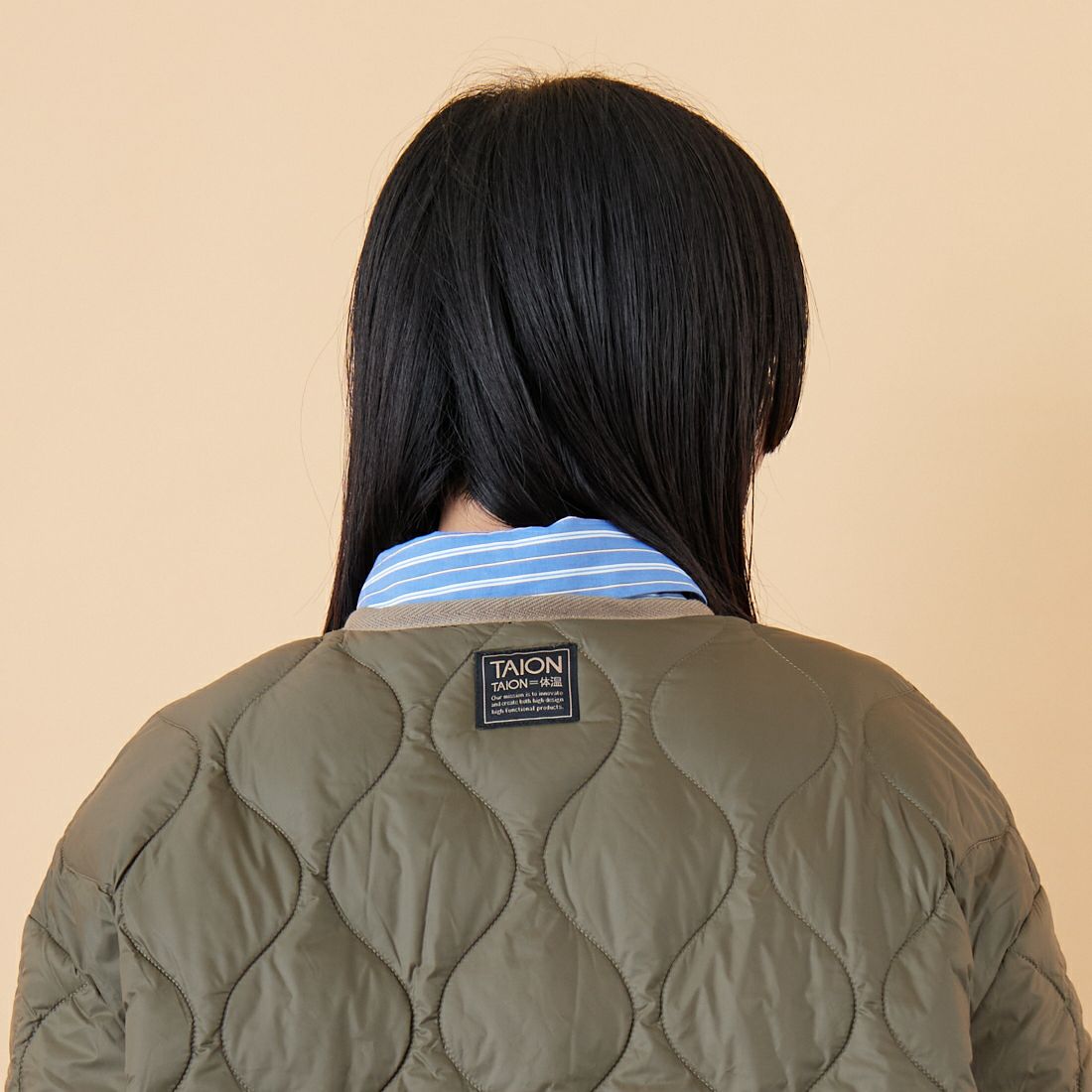 TAION [タイオン] 別注 リバーシブル ライトダウンジャケット [TAION-JF001] KHAKI &&モデル身長：162cm 着用サイズ：S&&