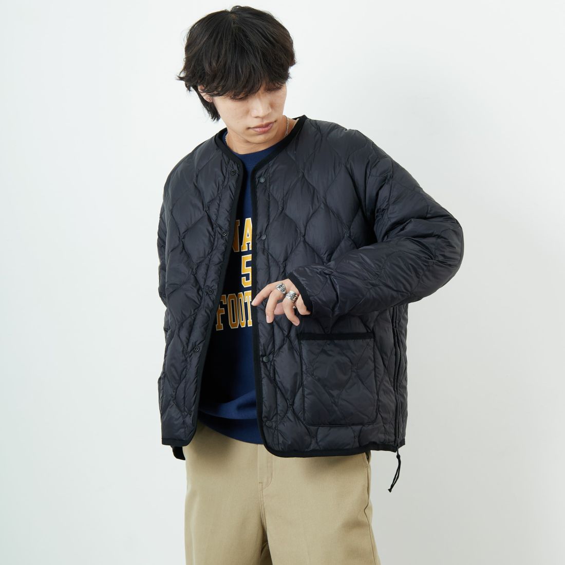 TAION [タイオン] 別注 リバーシブル ライトダウンジャケット [TAION-JF001] BLACK &&モデル身長：179cm 着用サイズ：L&&