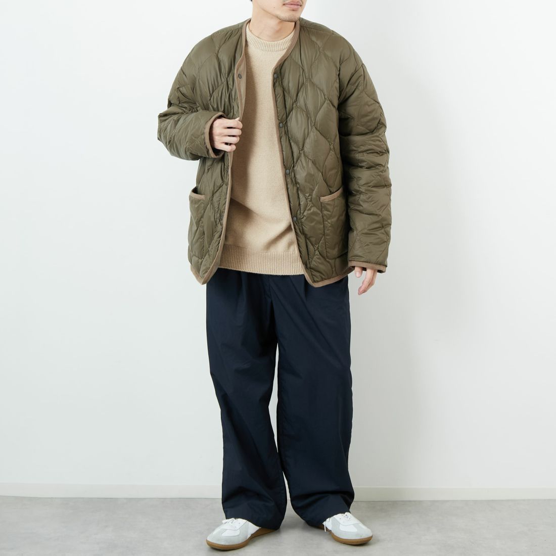 TAION [タイオン] 別注 リバーシブル ライトダウンジャケット [TAION-JF001] KHAKI &&モデル身長：168cm 着用サイズ：L&&