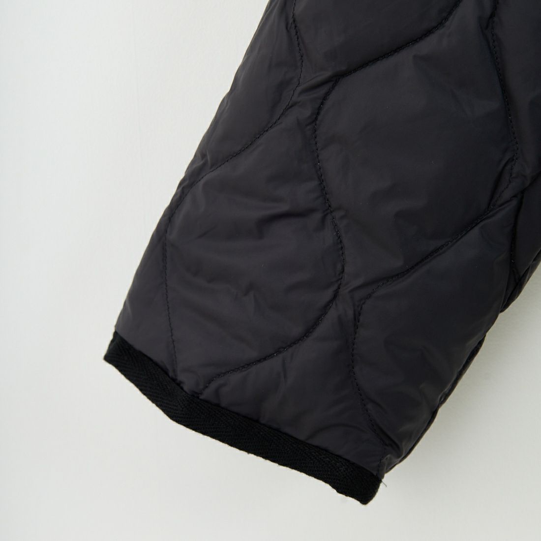 TAION [タイオン] 別注 リバーシブル ライトダウンジャケット [TAION-JF001] BLACK