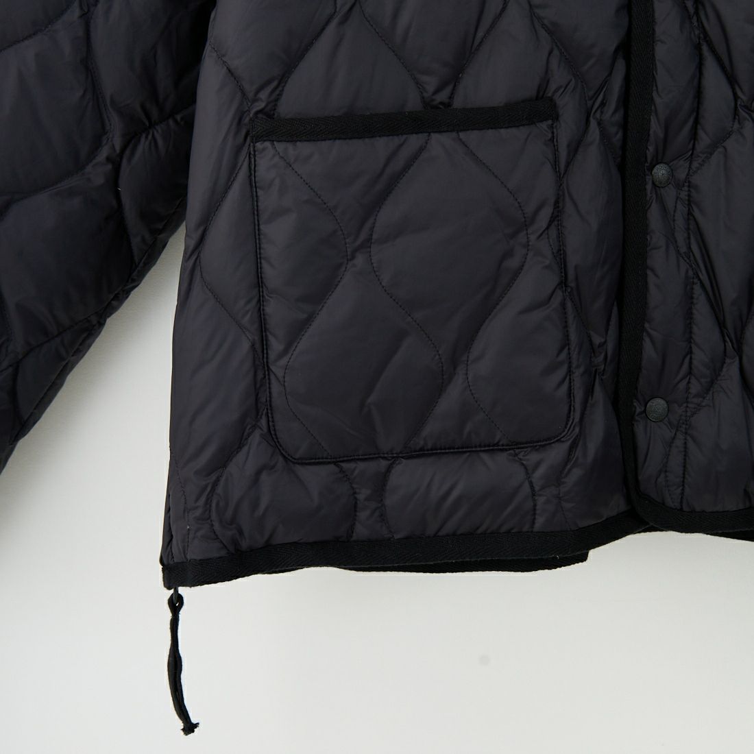 TAION [タイオン] 別注 リバーシブル ライトダウンジャケット [TAION-JF001] BLACK