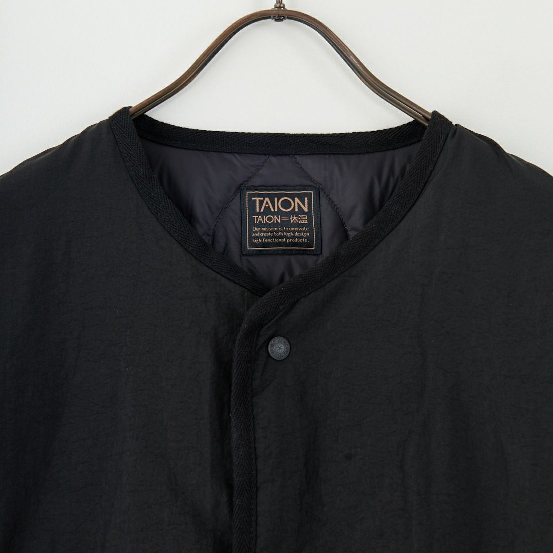 TAION [タイオン] 別注 リバーシブル ライトダウンジャケット [TAION-JF001] BLACK
