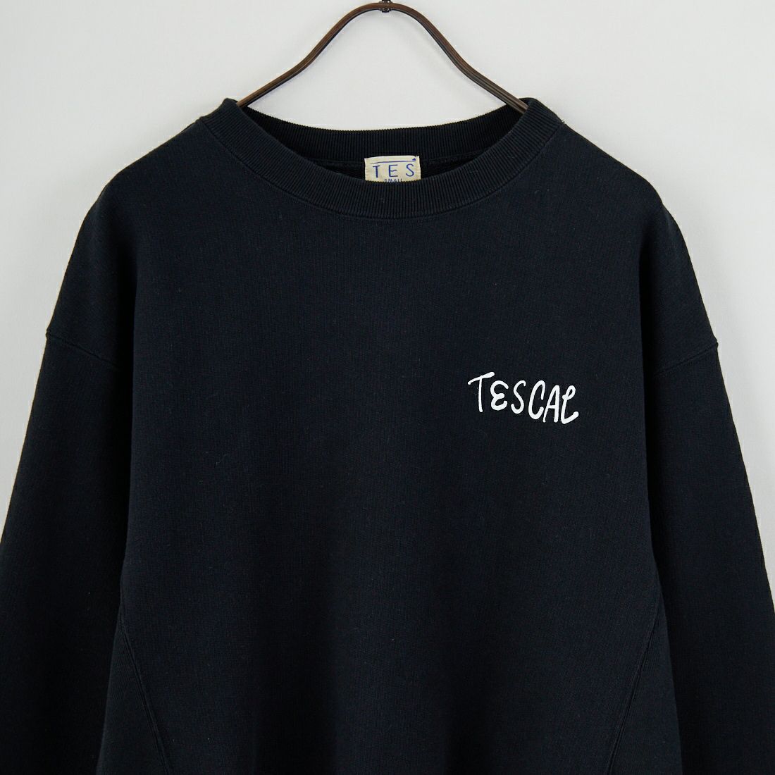 The Endless Summer [エンドレスサマー] 別注 手描き風BUHI バックプリントスウェット [FH-25774500-JF] BLACK