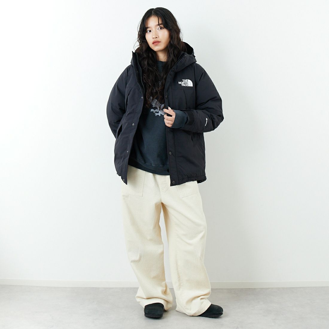 THE NORTH FACE [ザ ノースフェイス] マウンテンダウンジャケット [ND92549] K &&モデル身長：162cm 着用サイズ：XS&&