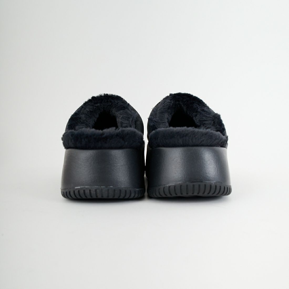 NIKE [ナイキ] カームエレベーションファー スライドサンダル [HV8560] 001 BLACK