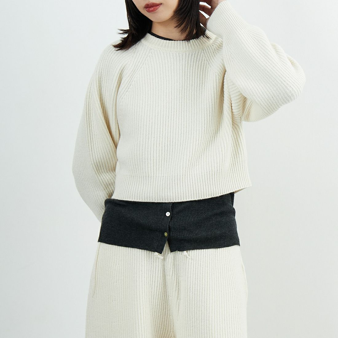 UNFIL [アンフィル] ウーレンコットン&EXファインラムウール リブニットプルオーバー [WVFL-UW123] OFF WHITE &&モデル身長：162cm 着用サイズ：1&&