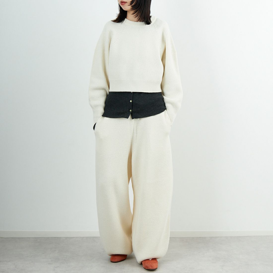 UNFIL [アンフィル] ウーレンコットン&EXファインラムウール リブニットプルオーバー [WVFL-UW123] OFF WHITE &&モデル身長：162cm 着用サイズ：1&&