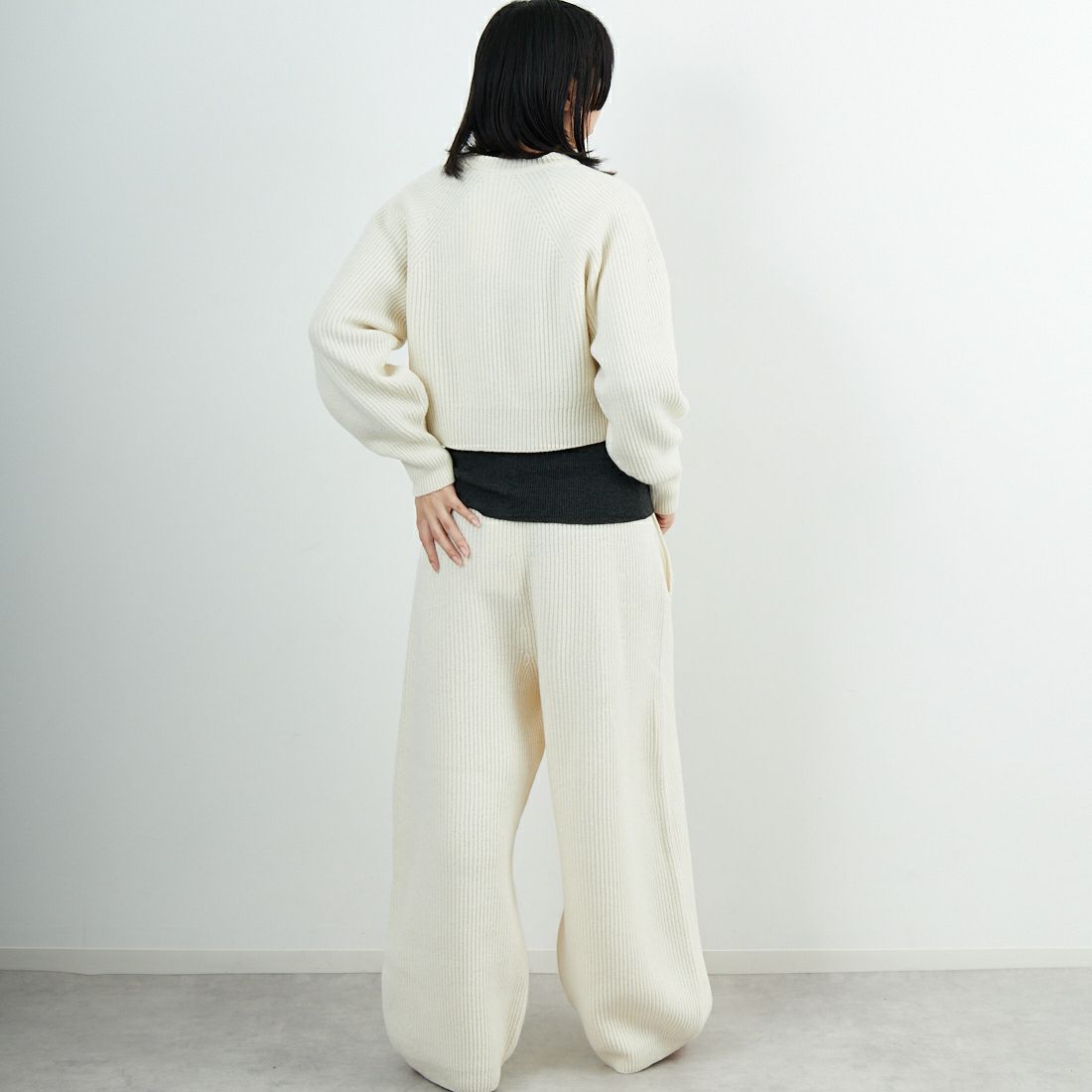 UNFIL [アンフィル] ウーレンコットン&EXファインラムウール リブニットプルオーバー [WVFL-UW123] OFF WHITE &&モデル身長：162cm 着用サイズ：1&&