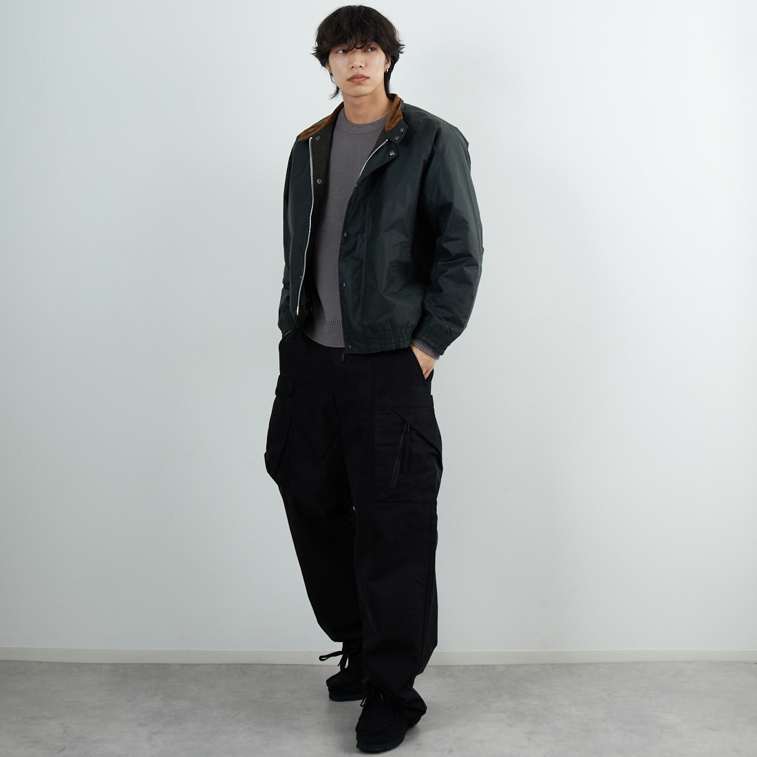 Barbour [バブアー] TRANSPORT/トランスポート スタンドカラーワックスブルゾン [MWX2497] SG91 &&モデル身長：179cm 着用サイズ：38&&