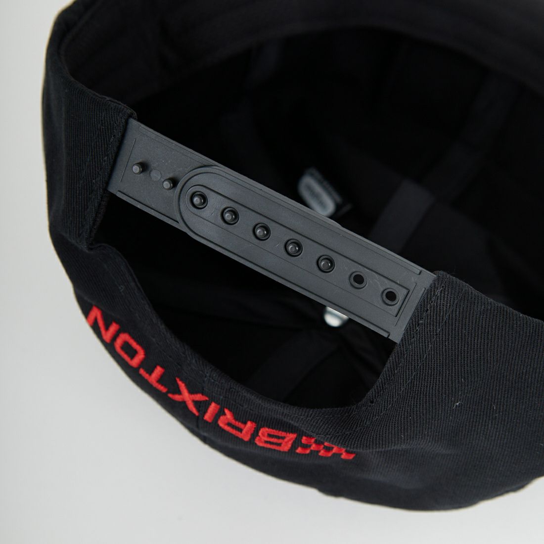 BRIXTON [ブリクストン] Coors LIGHT ギアスナップバックキャップ [11987] BLACK