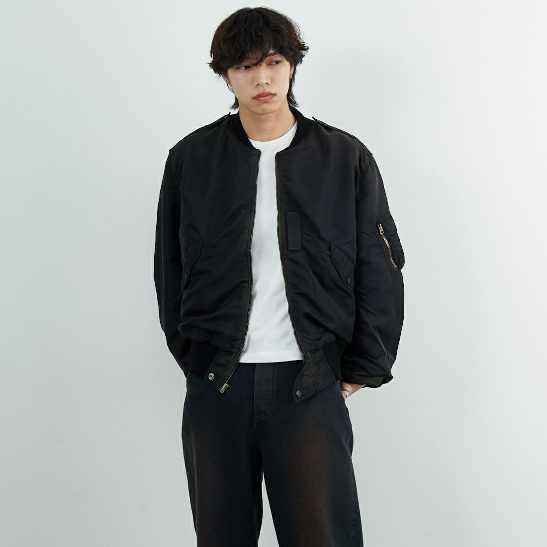 BOW WOW [バウワウ] L-2B エイジドフライトジャケット [BW252-L2FJ] AGED BLACK &&モデル身長：179cm 着用サイズ：L&&