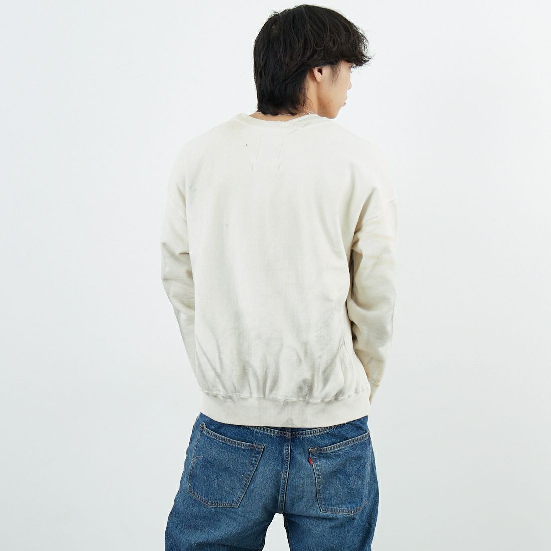 BOW WOW [バウワウ] UNIV.マクラーレン レタリングエイジドスウェット [BW252-UMLS] AGED WHITE &&モデル身長：179cm 着用サイズ：L&&