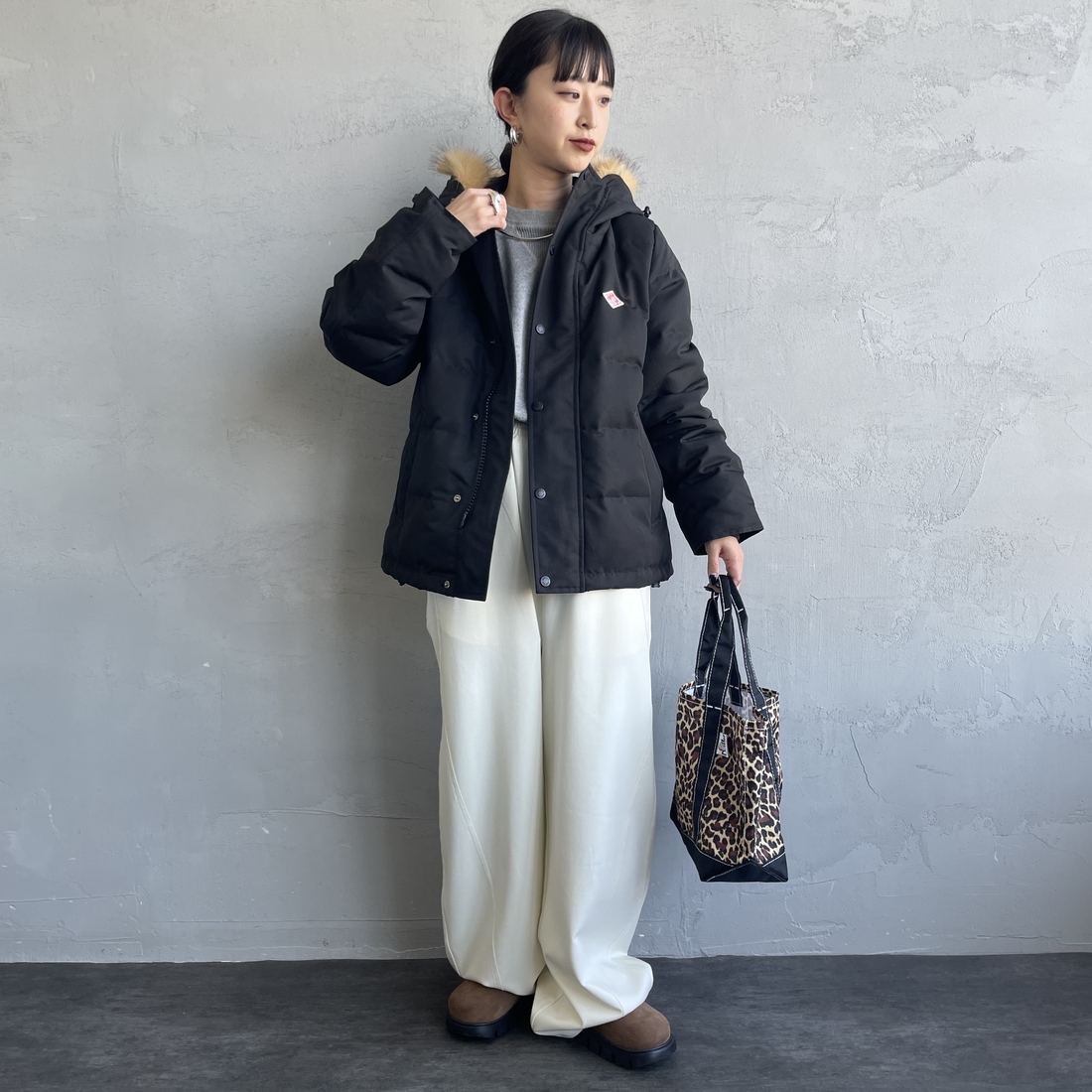 DANTON [ダントン] ショート丈 タッサーダウンジャケット [DT-A0007TPR]  &&モデル身長：150cm 着用サイズ：S&&