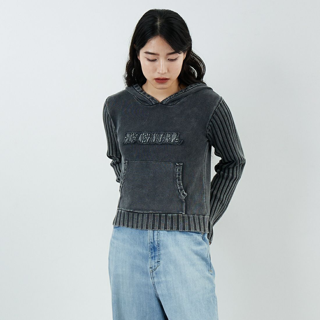 BLACK&&モデル身長：162cm 着用サイズ：ONE SIZE&&