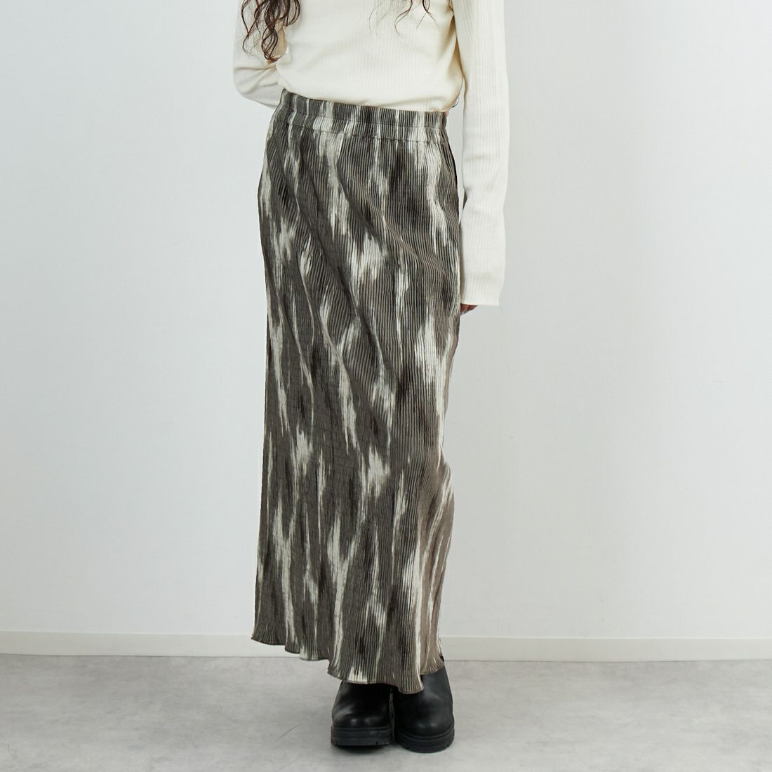 Jf Ready Made [ジェイエフレディメイド] プリーツ加工プリントスカート [04297-JK] BROWN &&モデル身長：162cm 着用サイズ：F&&