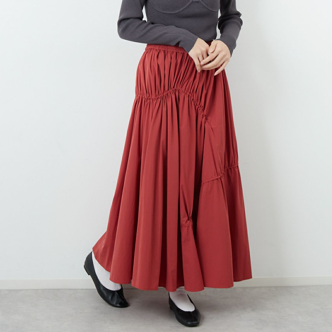 22 ﾚｯﾄﾞ&&モデル身長：162cm 着用サイズ：F&&