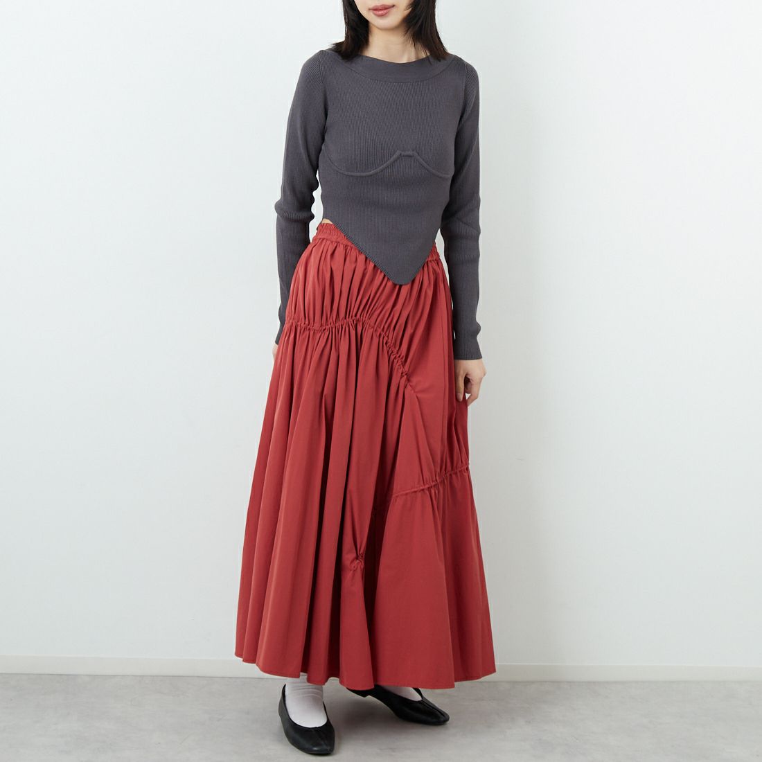 Jf Ready Made [ジェイエフレディメイド] ナイロンストレッチギャザースカート [755615] 22 ﾚｯﾄﾞ &&モデル身長：162cm 着用サイズ：F&&