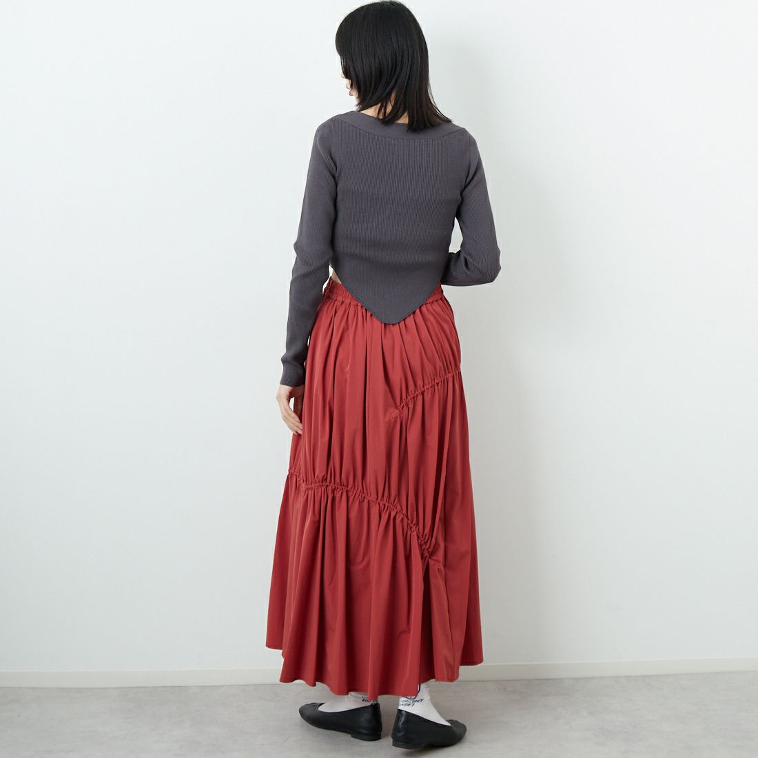 Jf Ready Made [ジェイエフレディメイド] ナイロンストレッチギャザースカート [755615] 22 ﾚｯﾄﾞ &&モデル身長：162cm 着用サイズ：F&&