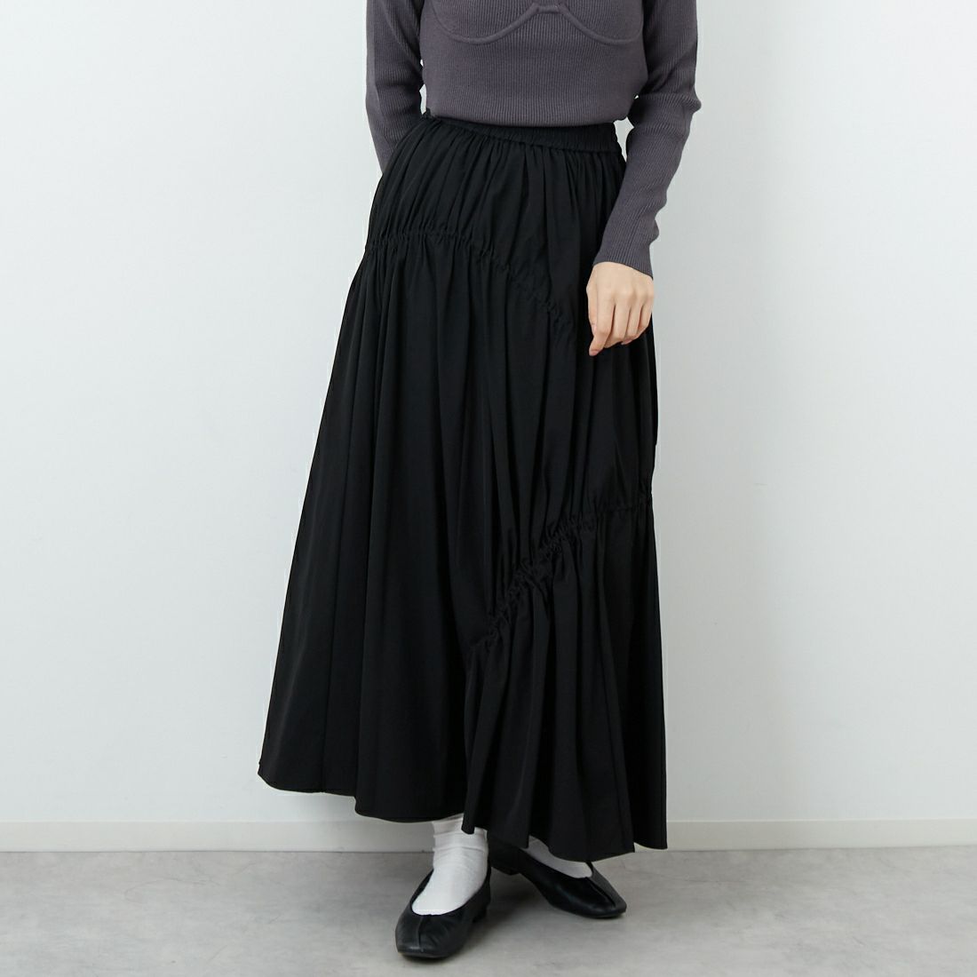 Jf Ready Made [ジェイエフレディメイド] ナイロンストレッチギャザースカート [755615] 03 ﾌﾞﾗｯｸ &&モデル身長：162cm 着用サイズ：F&&