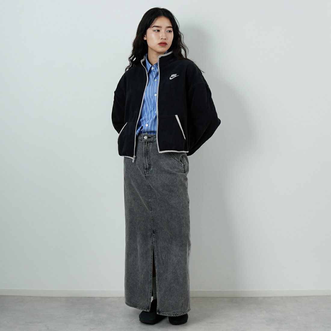 NIKE [ナイキ] クラブフリース ルーズフィットコージートラックジャケット [HV2731] 010 BLACK &&モデル身長：162cm 着用サイズ：M&&