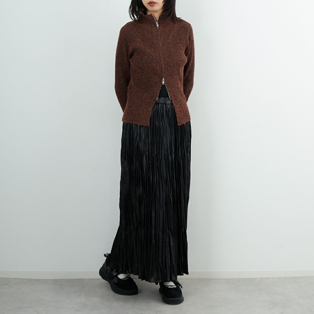 Jf Ready Made [ジェイエフレディメイド] チンツ風フェイクレザースカート [755693] 03 ﾌﾞﾗｯｸ &&モデル身長：162cm 着用サイズ：F&&