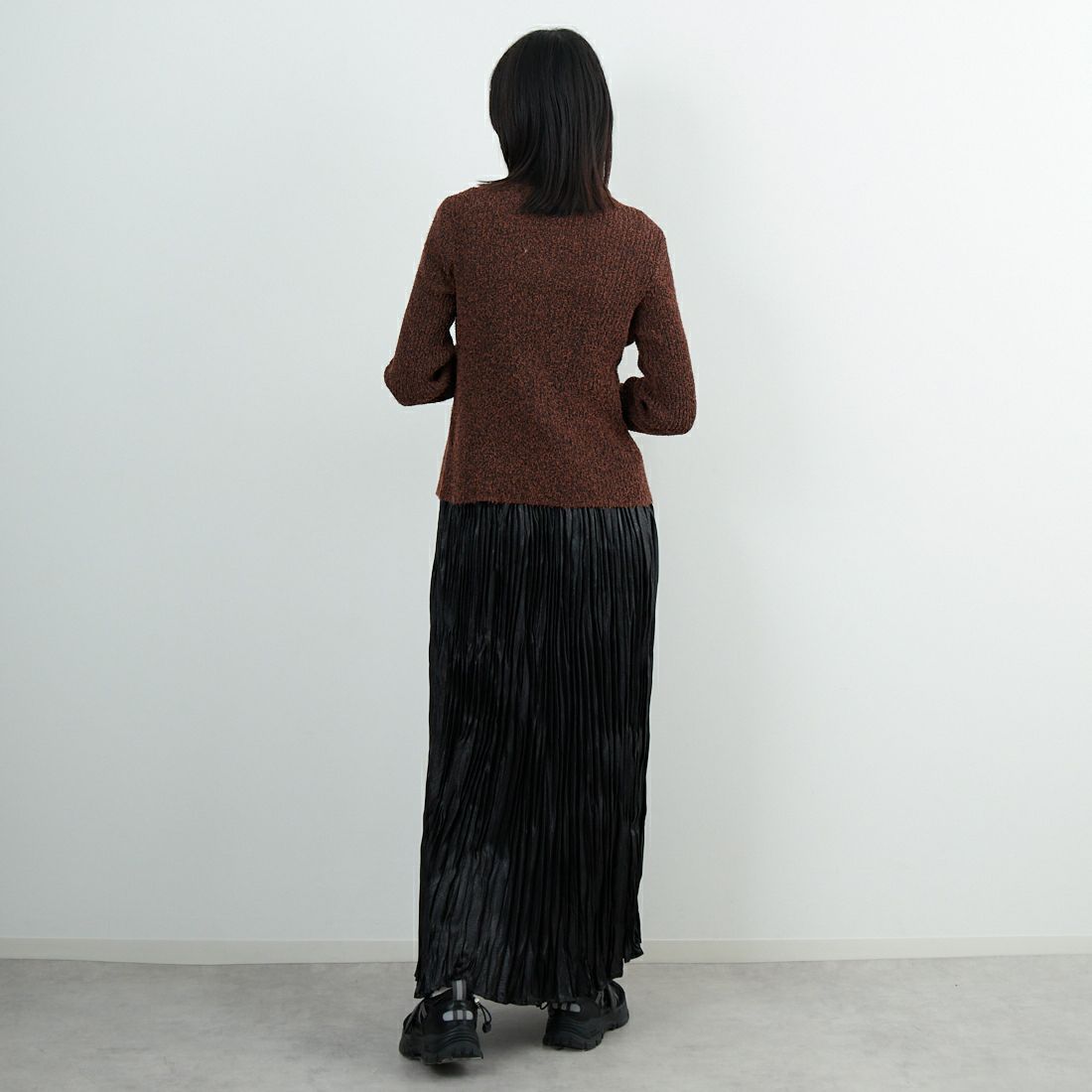 Jf Ready Made [ジェイエフレディメイド] チンツ風フェイクレザースカート [755693] 03 ﾌﾞﾗｯｸ &&モデル身長：162cm 着用サイズ：F&&