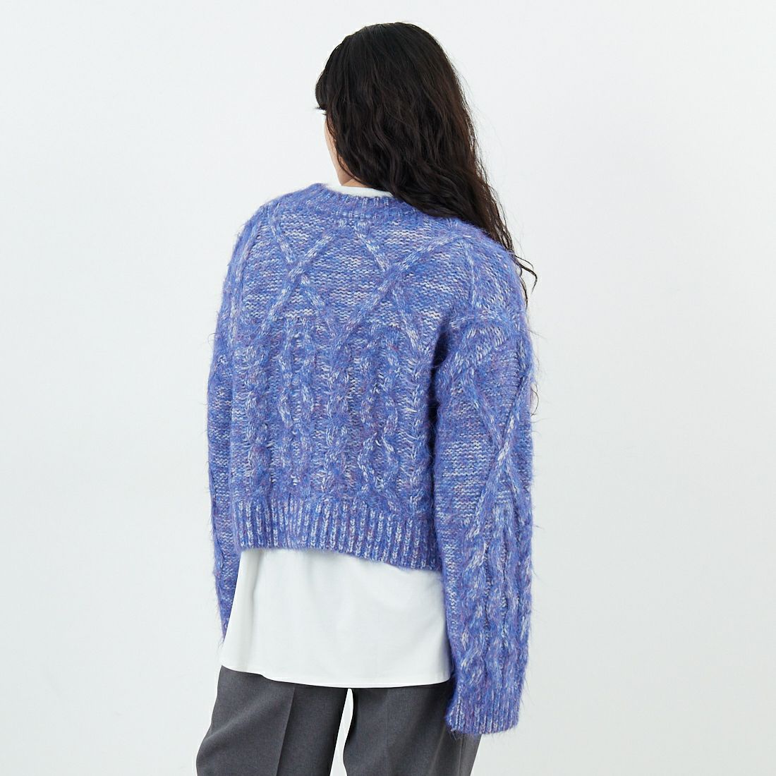 Jf Ready Made [ジェイエフレディメイド] シャギーケーブルニット [12619-HQ] BLUE &&モデル身長：162cm 着用サイズ：F&&