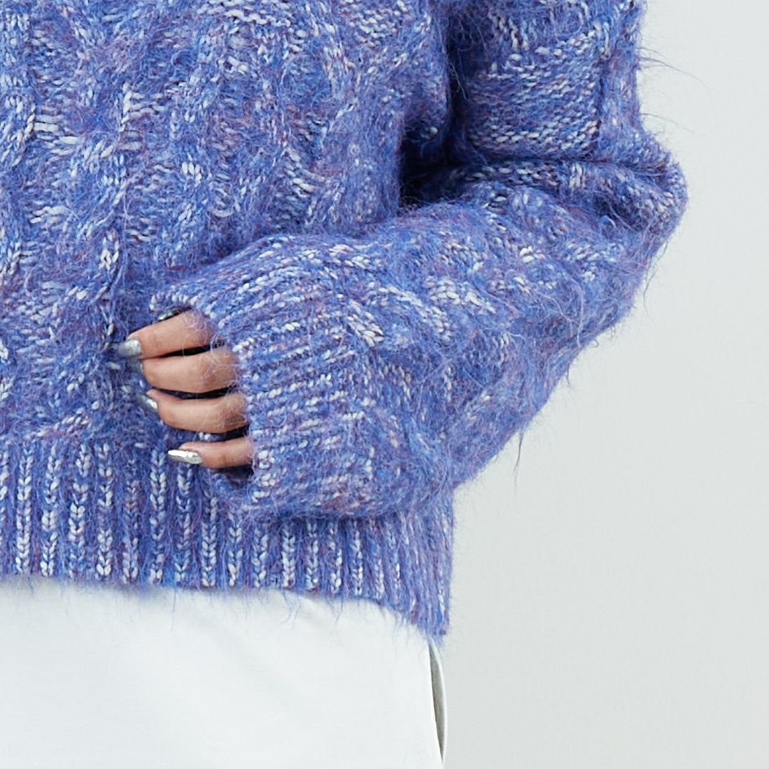 Jf Ready Made [ジェイエフレディメイド] シャギーケーブルニット [12619-HQ] BLUE &&モデル身長：162cm 着用サイズ：F&&