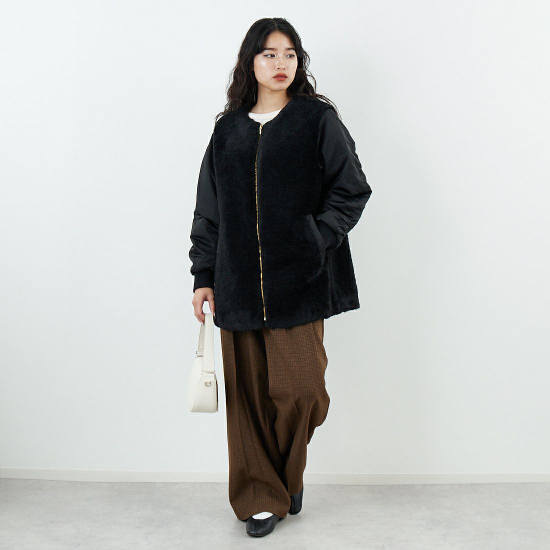 Jeans Factory Clothes [ジーンズファクトリークローズ] ボア切替ノーカラーコート [785750] 03 ﾌﾞﾗｯｸ &&モデル身長：162cm 着用サイズ：F&&