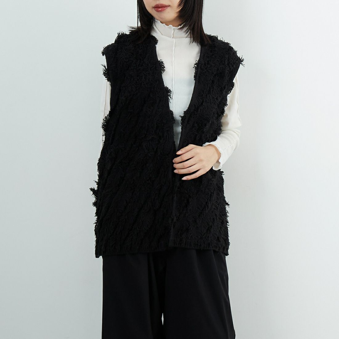 Jf Ready Made [ジェイエフレディメイド] フリンジ編み前開きニットベスト [3105203] 801 ﾌﾞﾗｯｸ &&モデル身長：162cm 着用サイズ：F&&