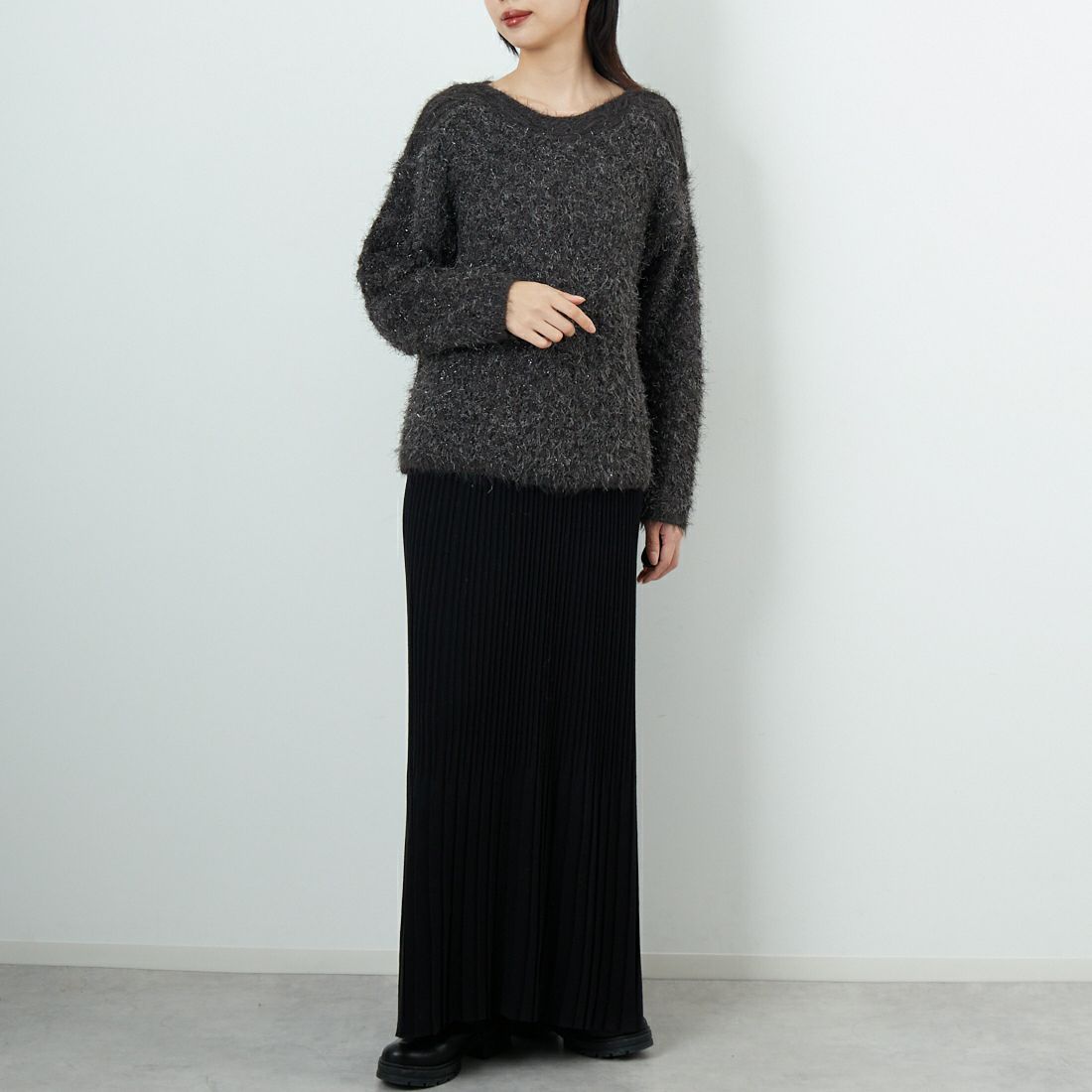 Jf Ready Made [ジェイエフレディメイド] ラメフラワー フェザーモールネッププルオーバー [3225421] ﾁｬｺｰﾙｸﾞﾚｰ &&モデル身長：162cm 着用サイズ：F&&