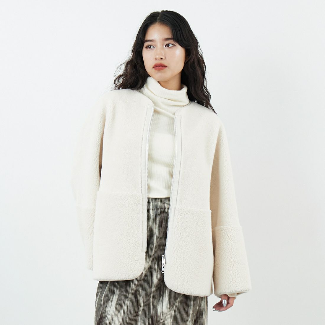 950 IVORY&&モデル身長：162cm 着用サイズ：F&&