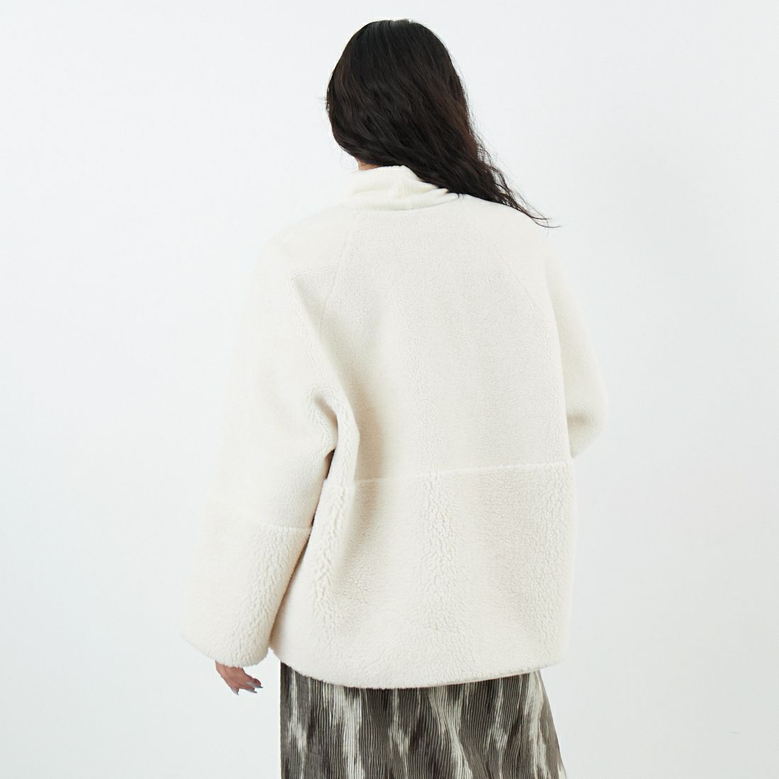 Jeans Factory Clothes [ジーンズファクトリークローズ] リバーシブルボアショートコート [4110101] 950 IVORY &&モデル身長：162cm 着用サイズ：F&&