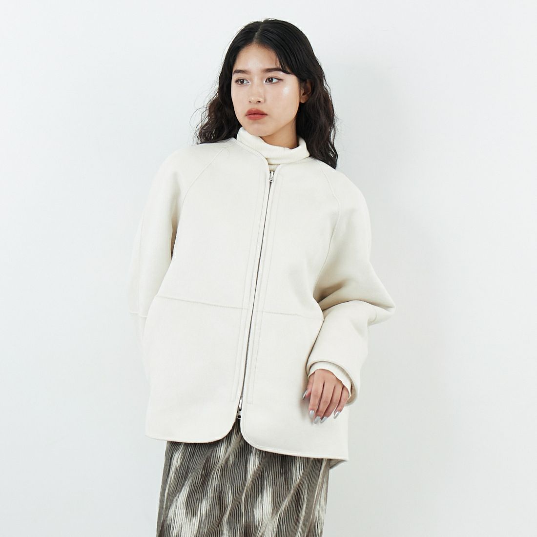 Jeans Factory Clothes [ジーンズファクトリークローズ] リバーシブルボアショートコート [4110101] 950 IVORY &&モデル身長：162cm 着用サイズ：F&&